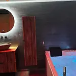 Apartment Intime Avec Sauna A *