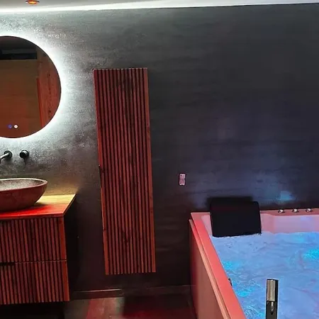 Appartement Intime Avec Sauna A *